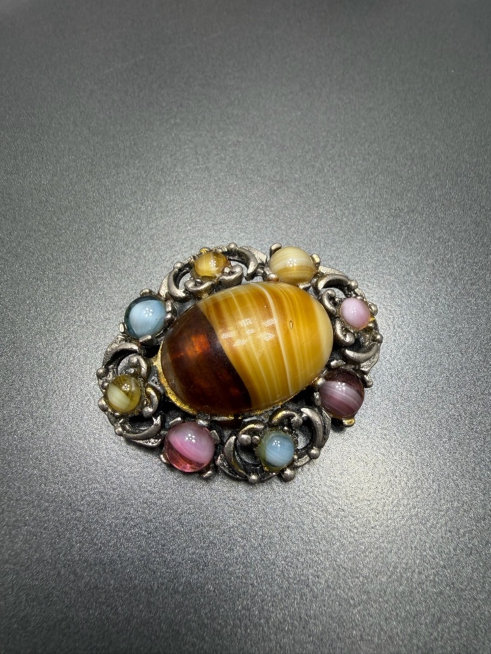 Vintage Agate Celtic Brooch #7CEL